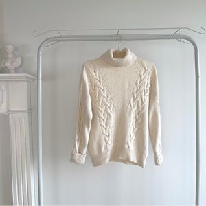 Massimo Dutti White Cable Knit Sweater